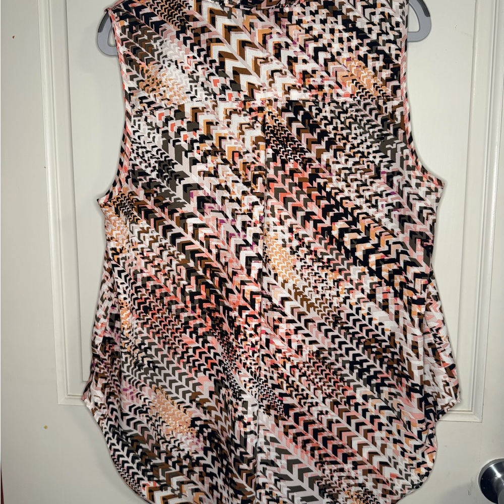 Multicolor‎ Sleeveless Blouse - Picture 3 of 3